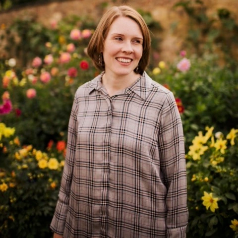 Louise Muir headshot